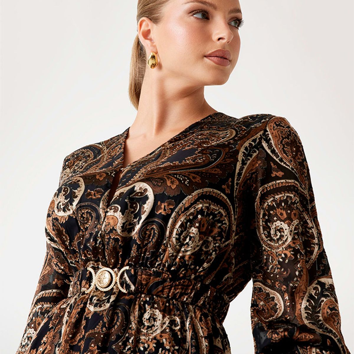 GUESS - Vestido Clarisse Deep Neck Flare Multicolor