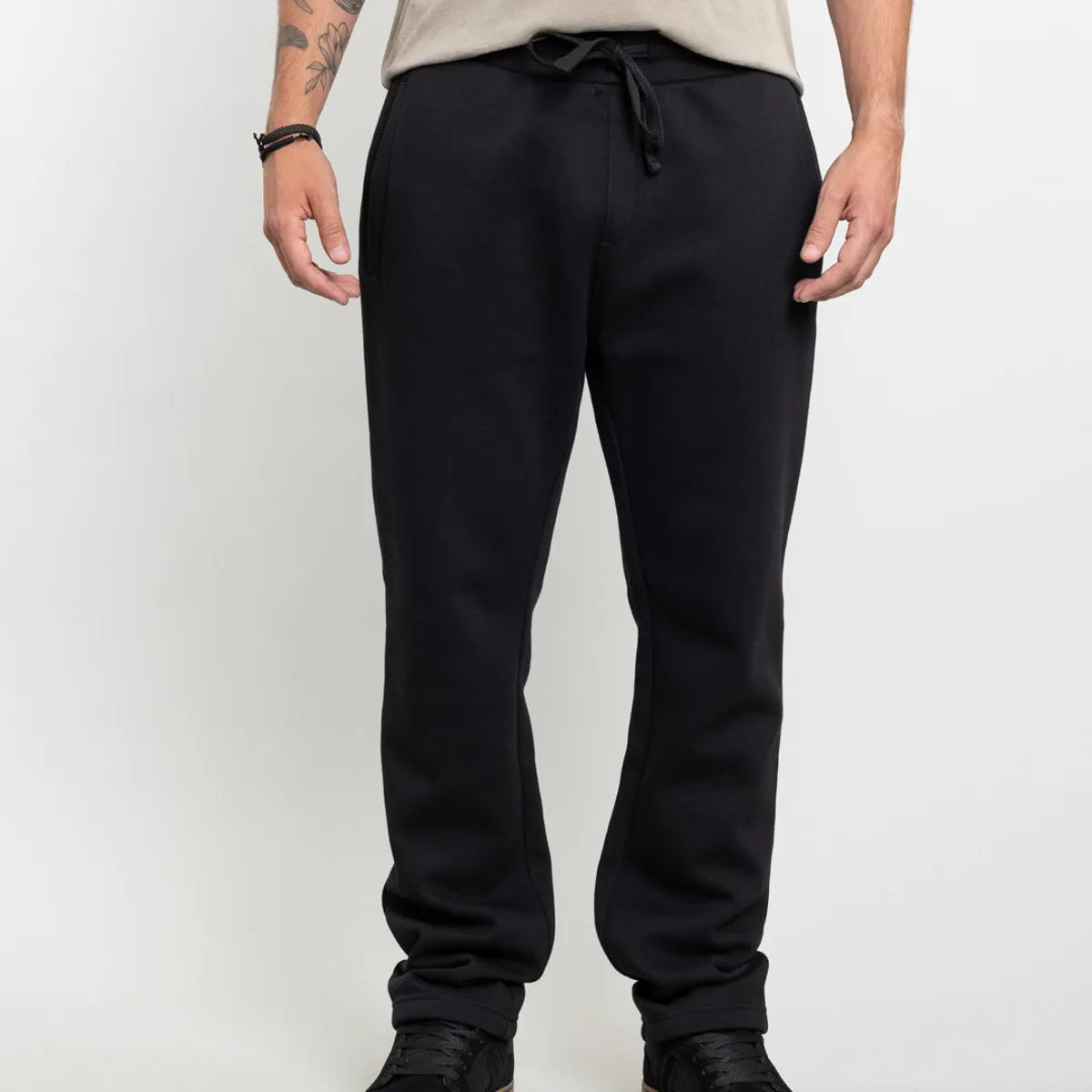 POLEMIC - Jogger franela sin puños Standar Fit Negro Polemic