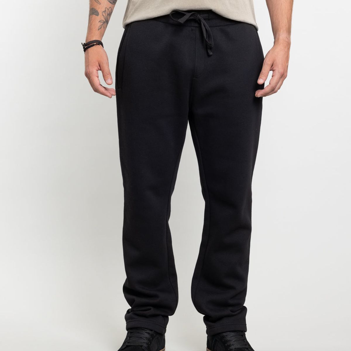 POLEMIC - Jogger franela sin puños Standar Fit Negro Polemic