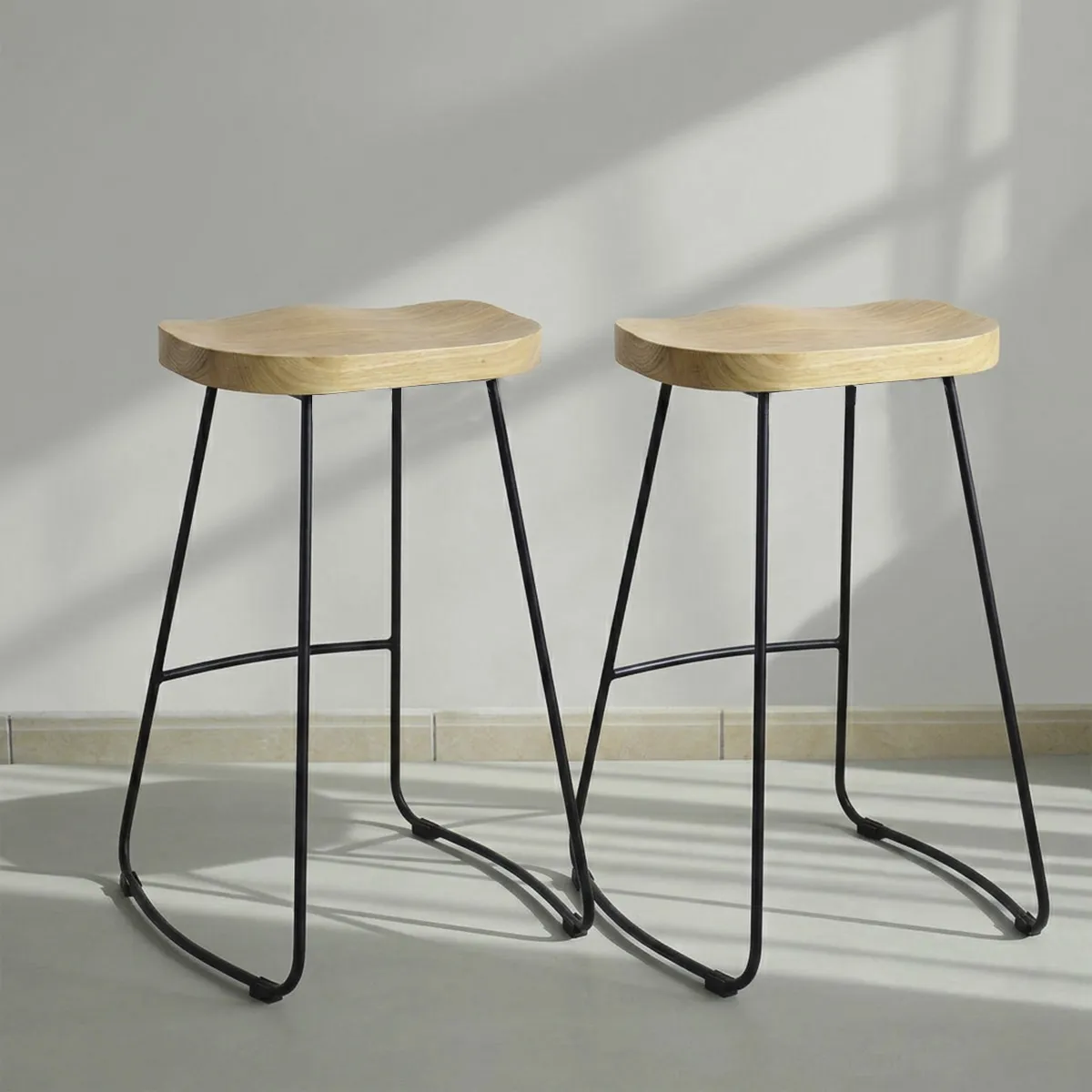 VENHOOUSE - Pack 2 Sillas Piso Bar Taburete Nara Madera Exterior O Cocina Negro