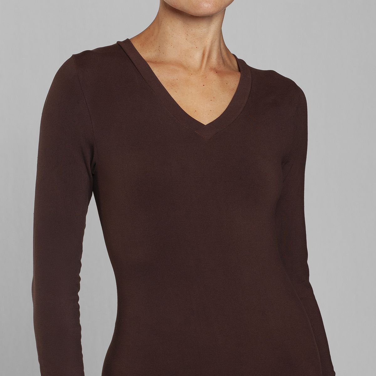 MONARCH - Polera Esencial Polar Café Monarch