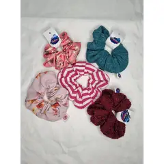 EL ESPACIO DE TOMMY - Set 5 scrunchies para niñas y mujeres diseños varios 1