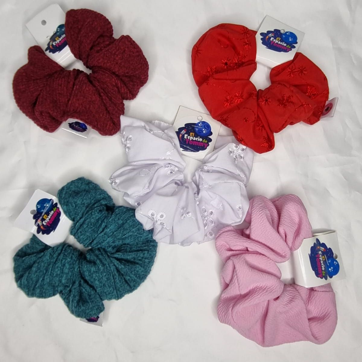 EL ESPACIO DE TOMMY - Set 5 scrunchies para niñas y mujeres diseños varios 8