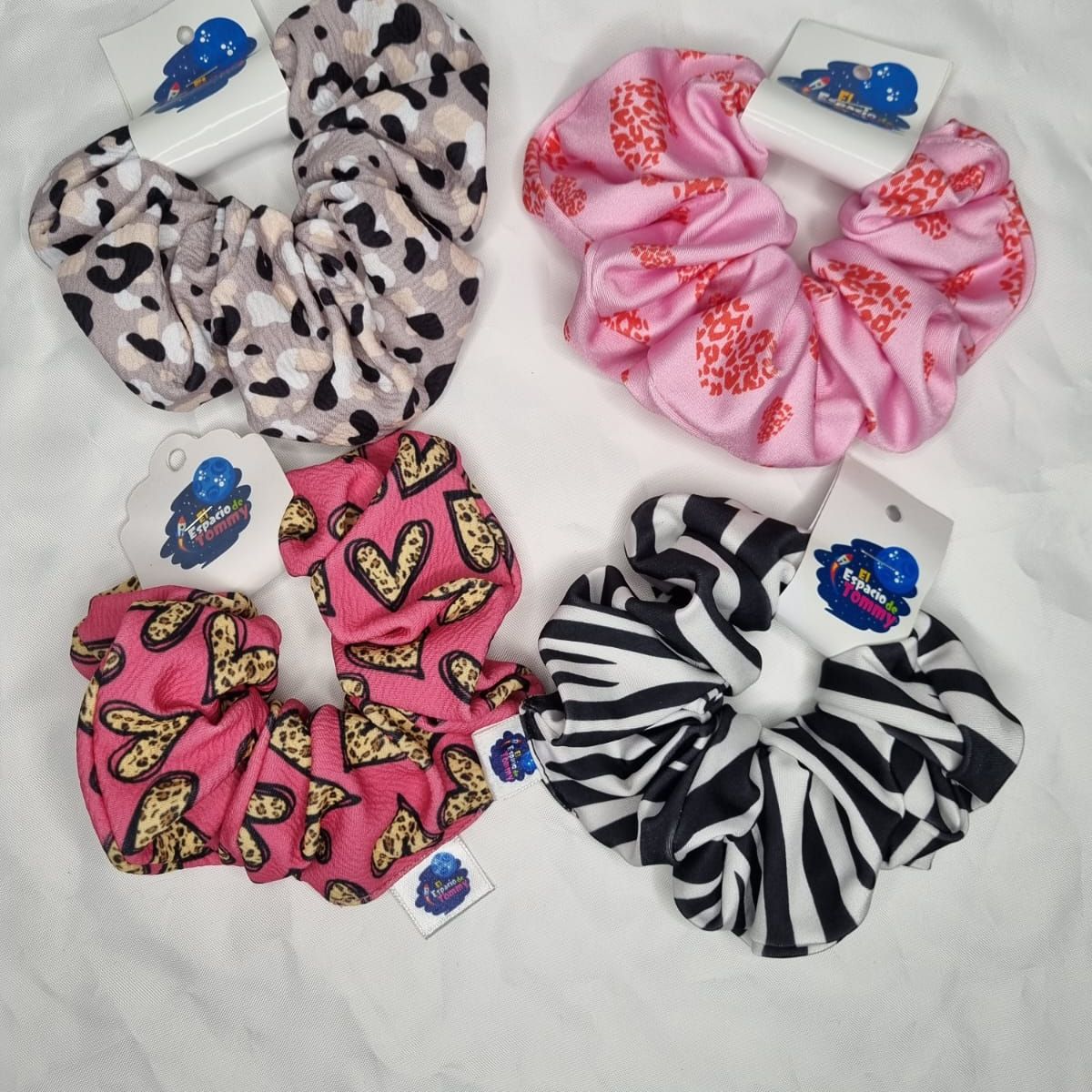 EL ESPACIO DE TOMMY - Set 4 scrunchies para niñas y mujeres diseños varios 10
