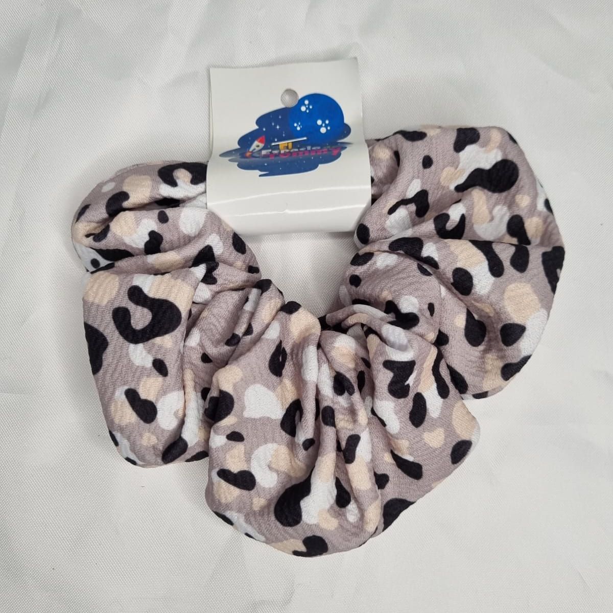 EL ESPACIO DE TOMMY - Set 4 scrunchies para niñas y mujeres diseños varios 10