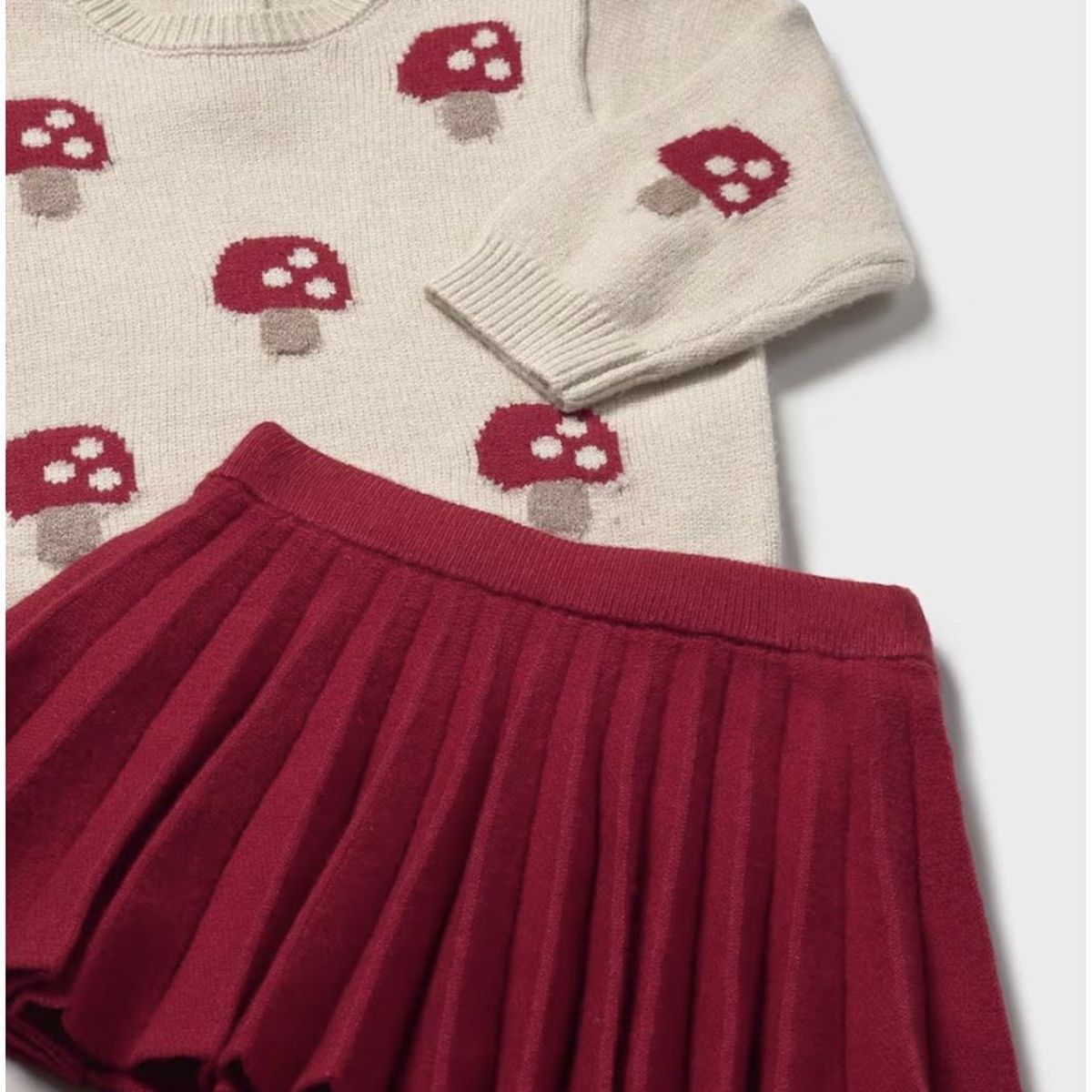 MAYORAL - Conjunto Falda y jersey de punto.