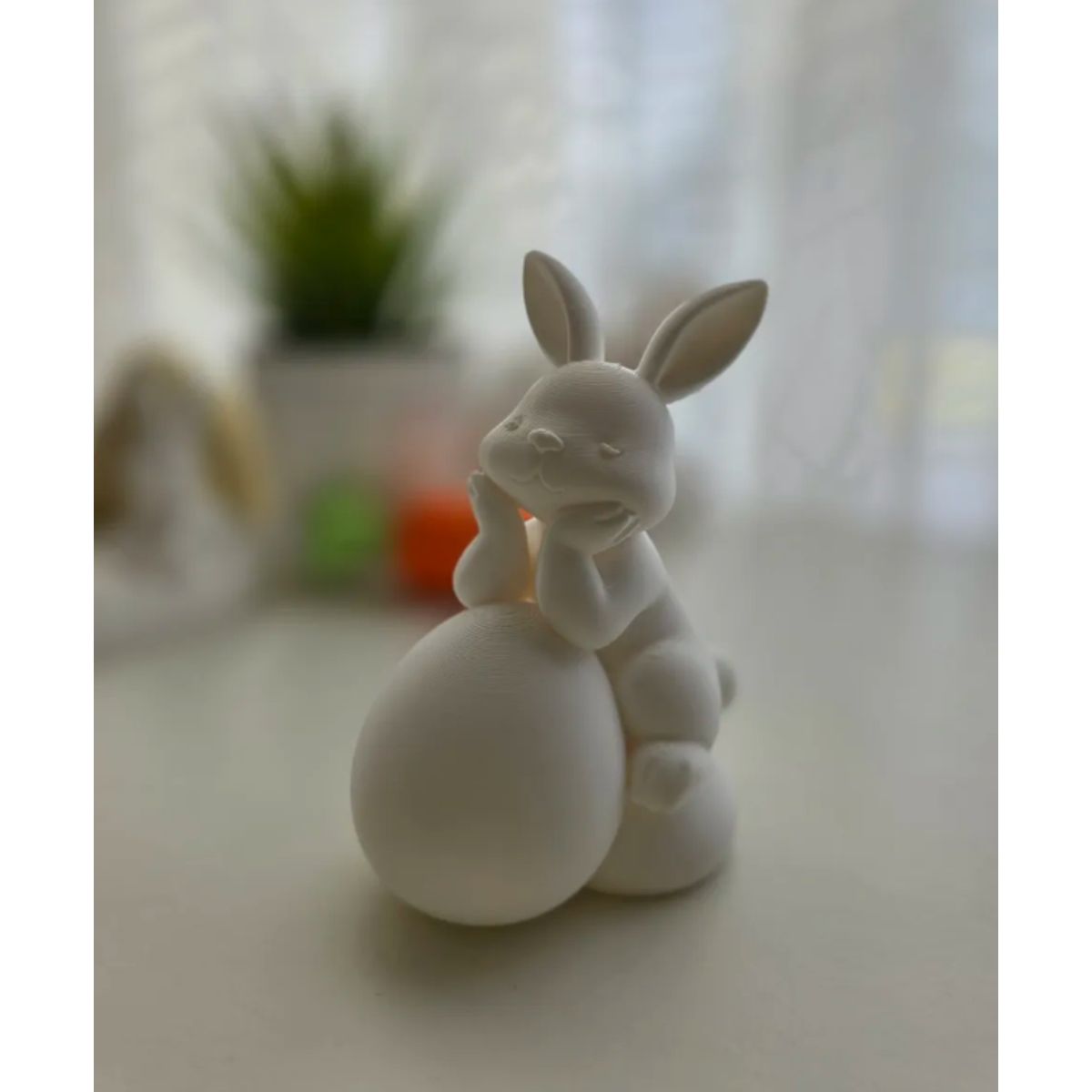 GENERICO - Decoración de conejito en huevo