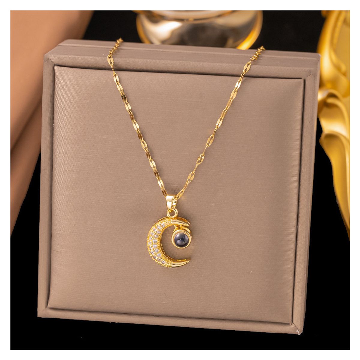 ZG JOYAS - Collar Luna Piedra Te Amo En 100 Idiomas Galvanizado En Oro