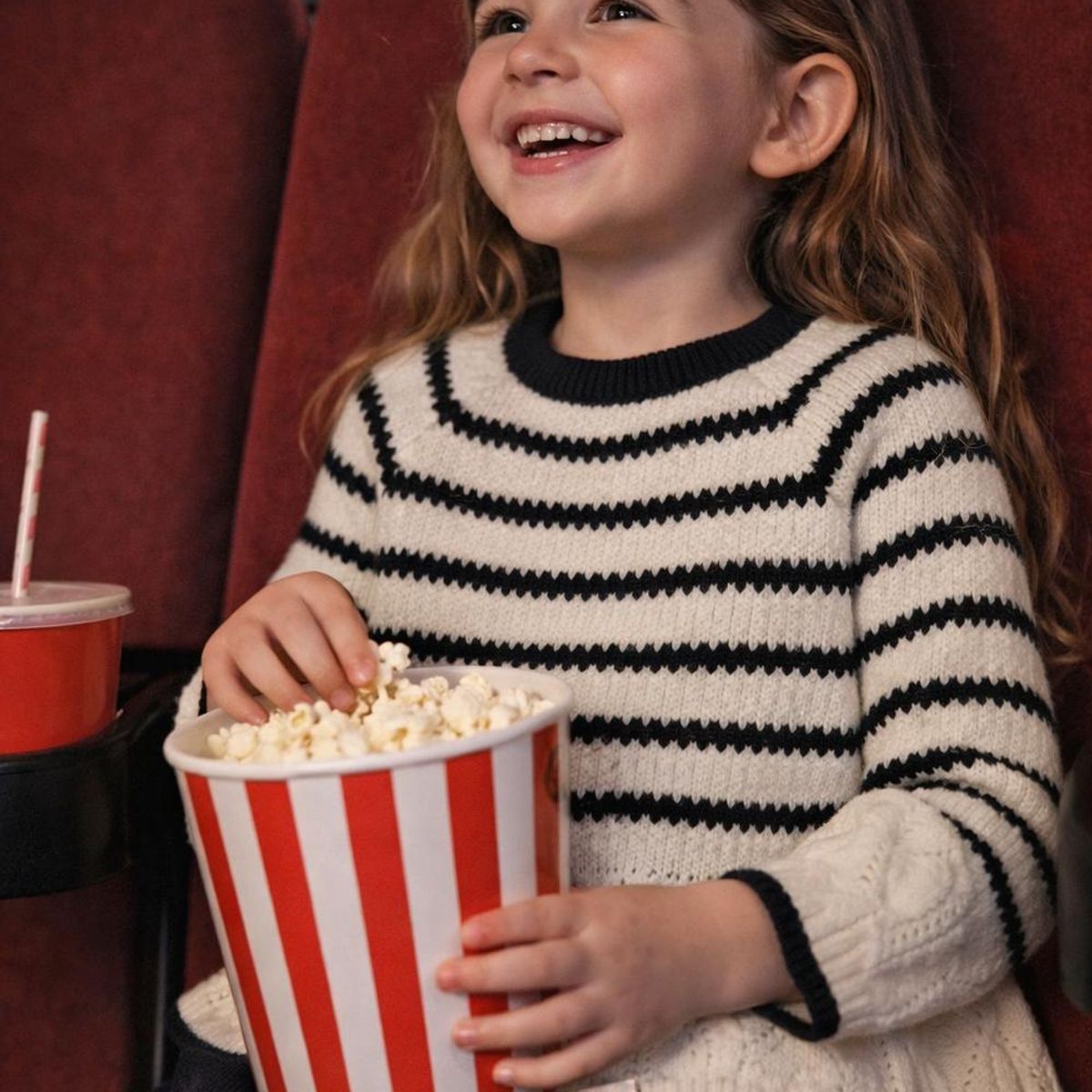 MAYORAL - Conj. Jersey con Pantalon largo a juego para niña.