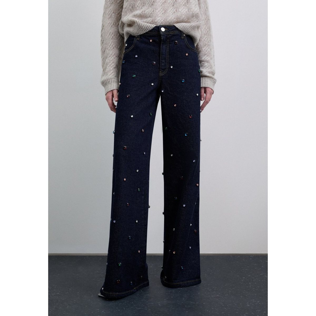 SCALPERS - Pantalón Denim Con Abalorios