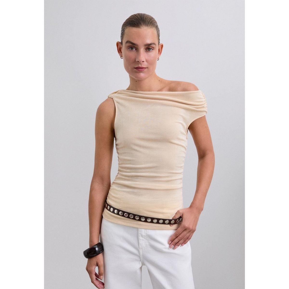 SCALPERS - Top Asimétrico Frunces