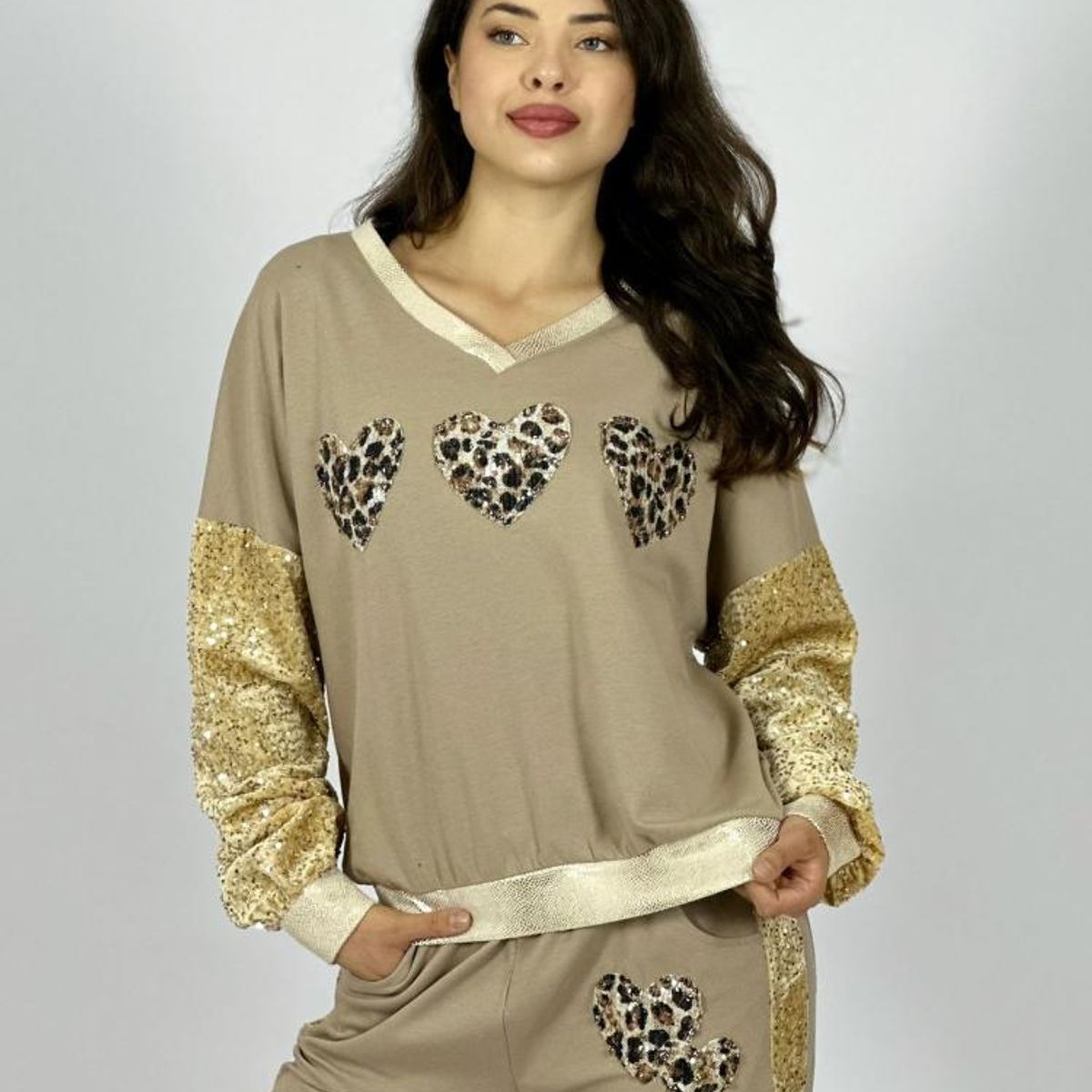 ENIGMATICA BOUTIQUE - Polerón Algodón Triple Corazon Print