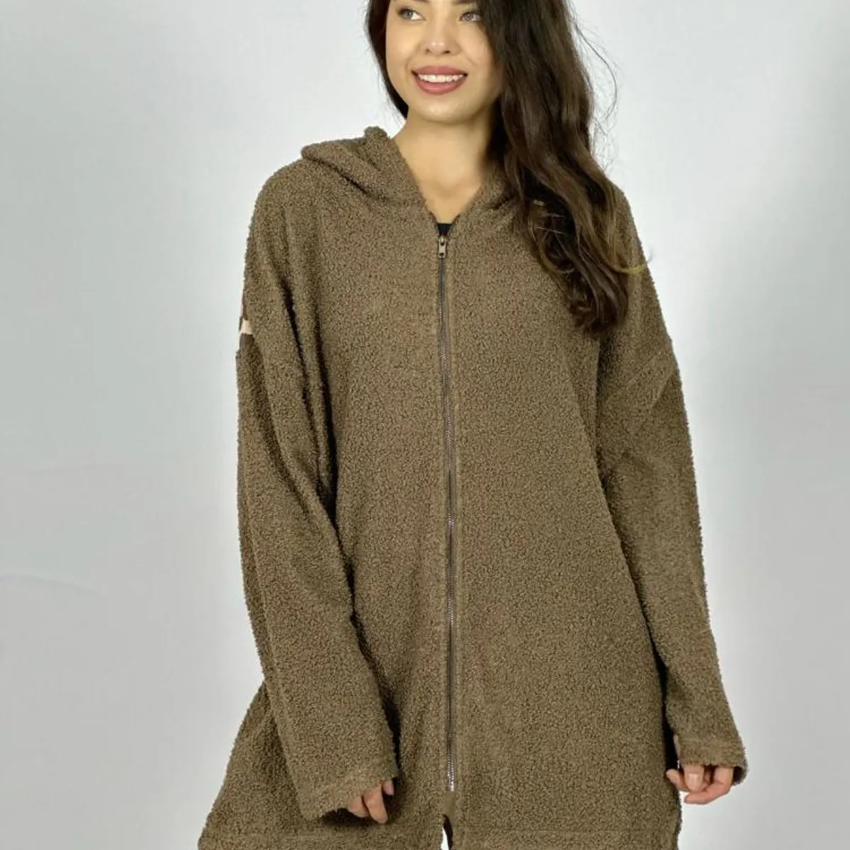 ENIGMATICA BOUTIQUE - Chaqueta Chiporro con Capucha