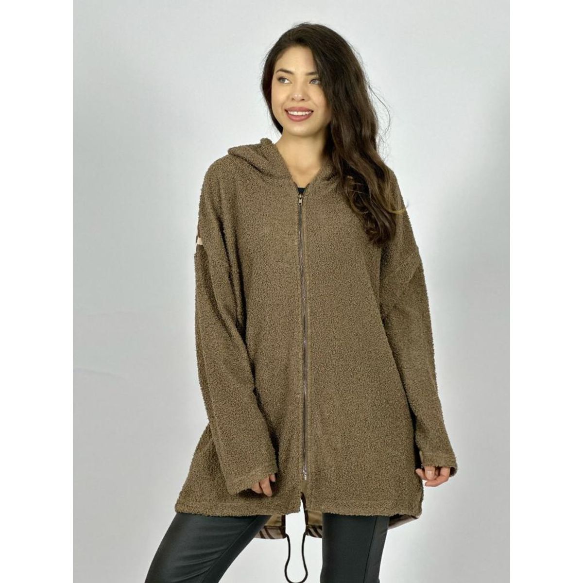 ENIGMATICA BOUTIQUE - Chaqueta Chiporro con Capucha