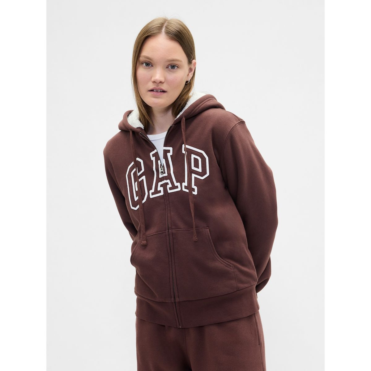 GAP - Polerón Mujer Gap Con Gorro Con Cierre Logo Sherpa Café