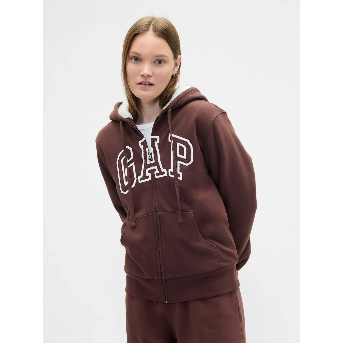 GAP - Polerón Mujer Gap Con Gorro Con Cierre Logo Sherpa Café