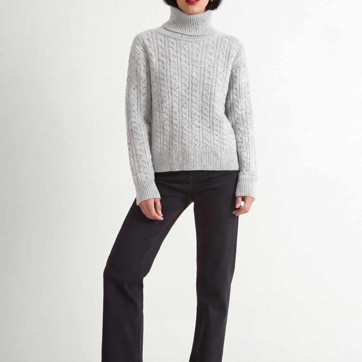 NICOPOLY - Sweater Trenzado Cuello Alto Gris Nicopoly