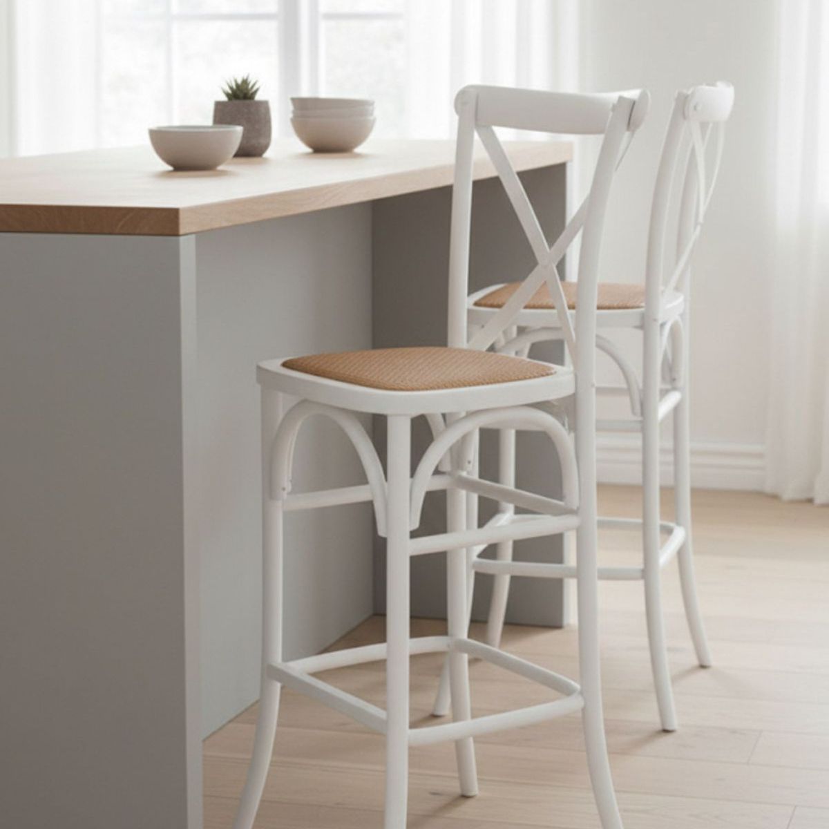 HABITA2 CHILE - Taburete Crossback de Madera 66 cm