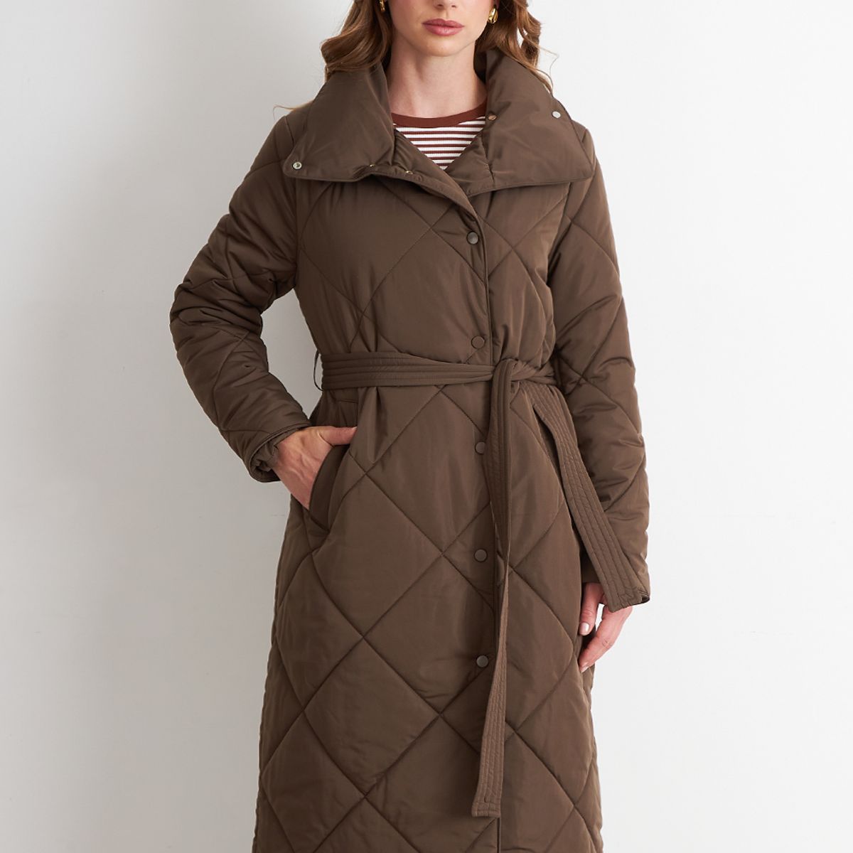 NICOPOLY - Parka Acolchada con Cinturón Lazo Café Nicopoly