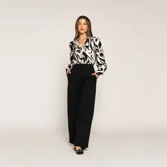 LUDOVICA - Blusa Ana Negra Ajustada Cuello V Manga Larga