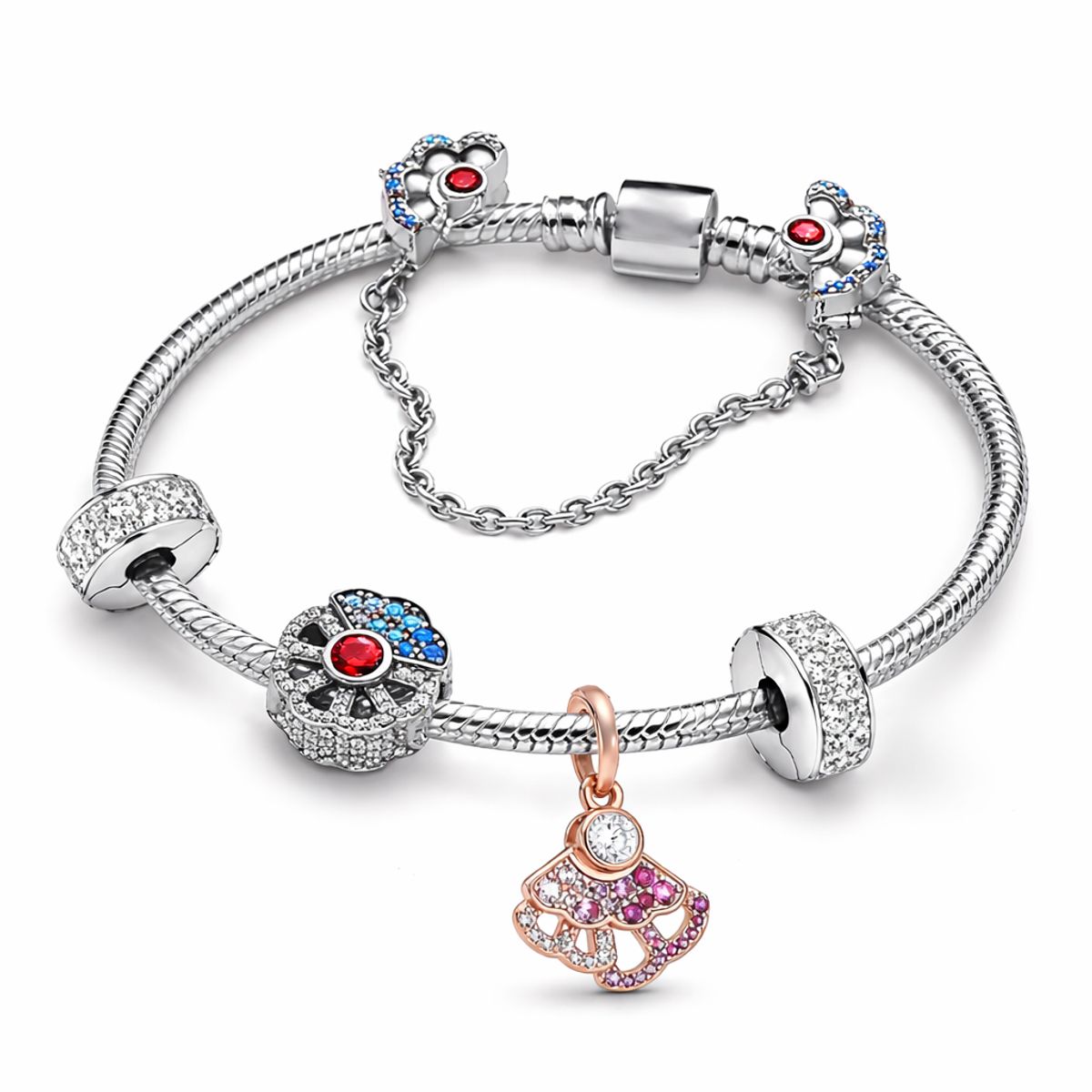 GENERICO - Pulsera con Charms Chapada en Plata  Diseño Elegante con Detalles en Cristal