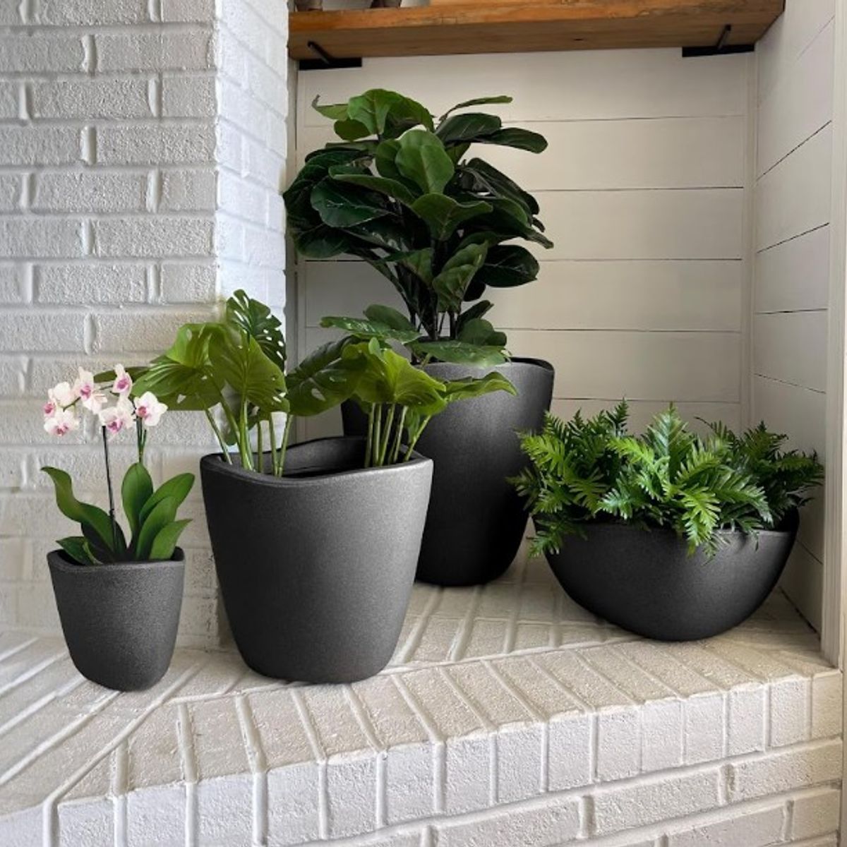 FLORIDIS - MACETERO NEGRO MODELO TRYAS JARDIN 18CM ALTO