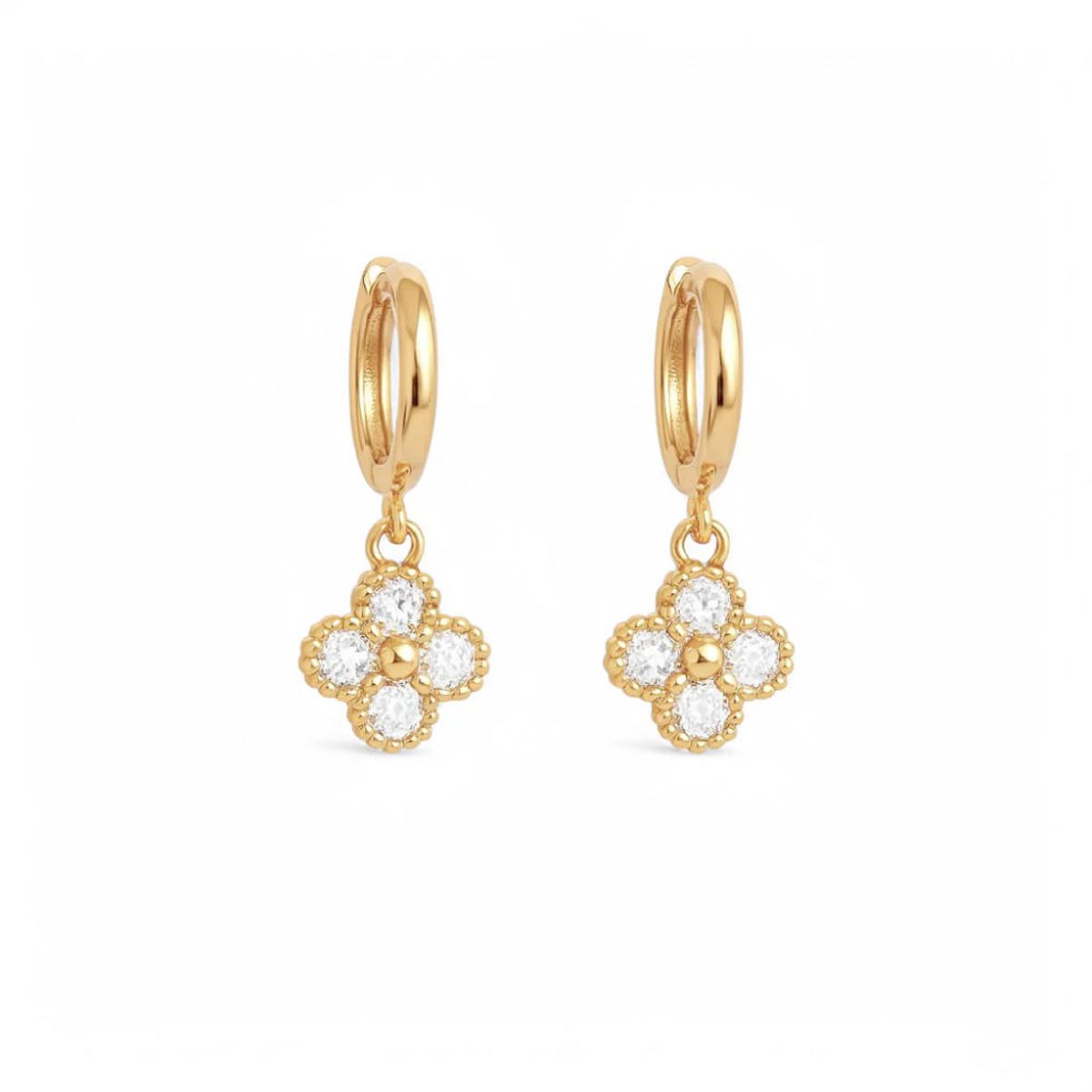 AMBAR JOYERIA - Aros Trébol Colgante con Circonitas Blancas - Baño de Oro 18k