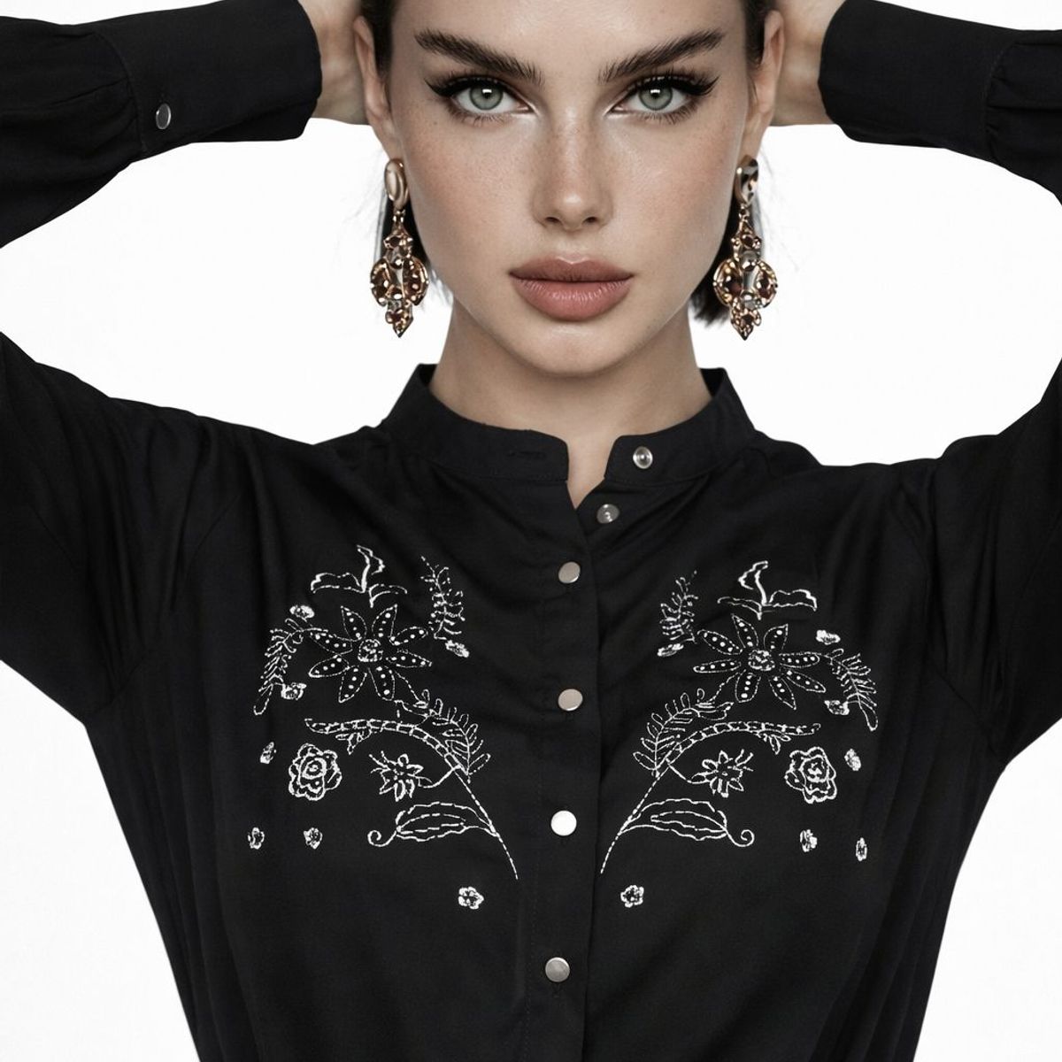 TENTATION - Blusa Bordada Cuello Mao Tentation