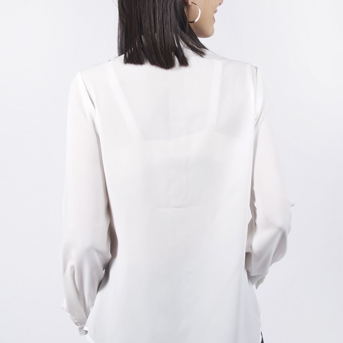 TENTATION - Blusa Bordada Blanca Cuello Mao Tentation