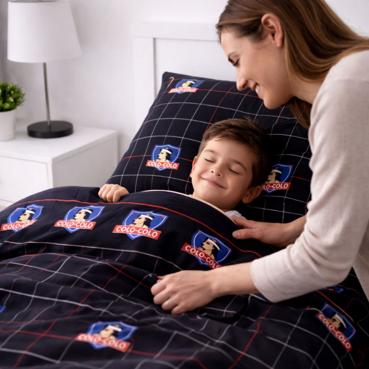 MASHINI - Plumón Colo Colo Escoses Reversible 1,5 Plazas Mashini + Funda Almohada
