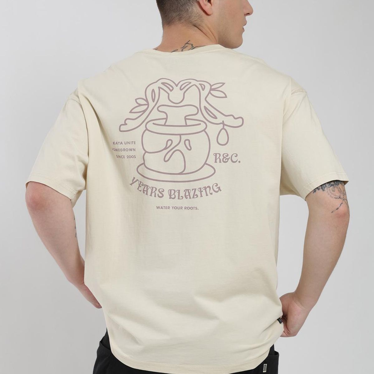 KAYA UNITE - Polera Oversize Algodón Aniversario Hombre