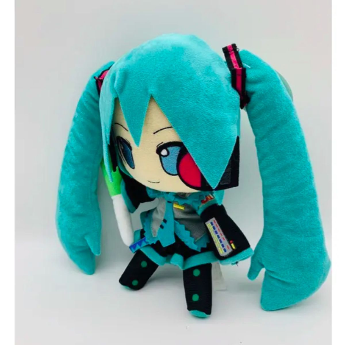 GENERICO - PELUCHE MIKU HATSUNE VOCALOID 25CM DE ALTURA