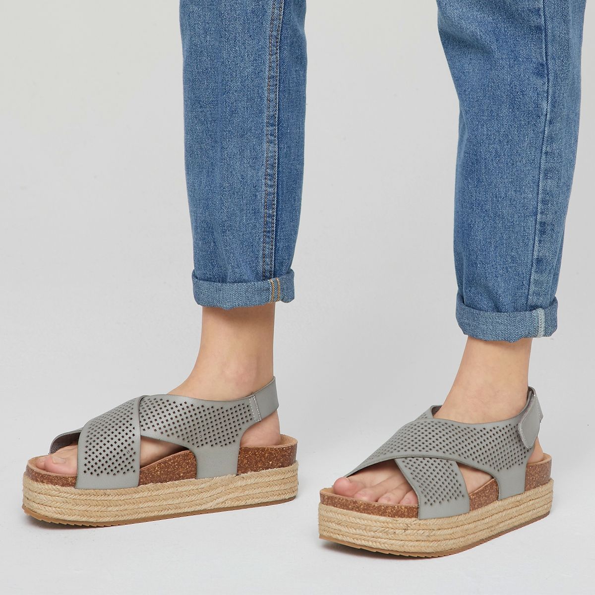 XTI - Sandalia Mujer Gris