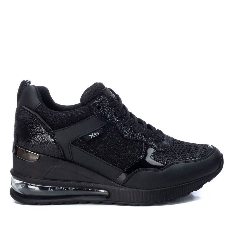 XTI - Zapatilla Urbana Mujer Negra Xti