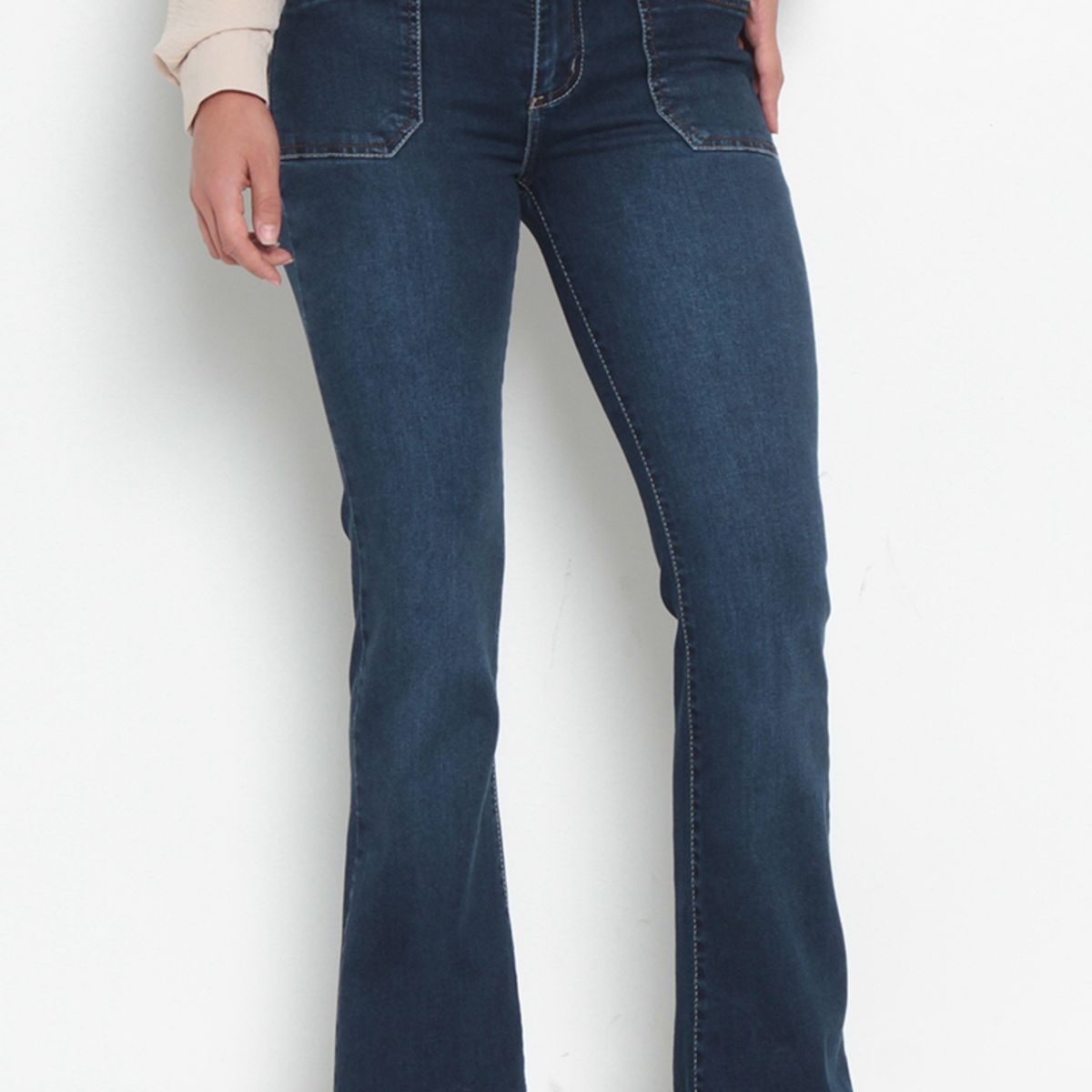 WADOS - JEANS MUJER CARGO PIERNA FLARE TIRO ALTO PRETINA MEDIA DOS BOTONES