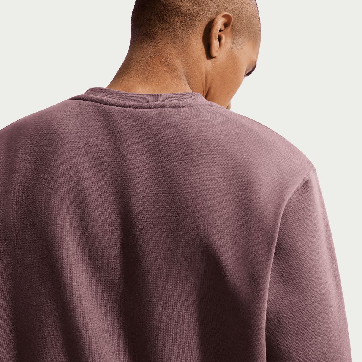 NIKE - Polerón Nike Club Morado Hombre