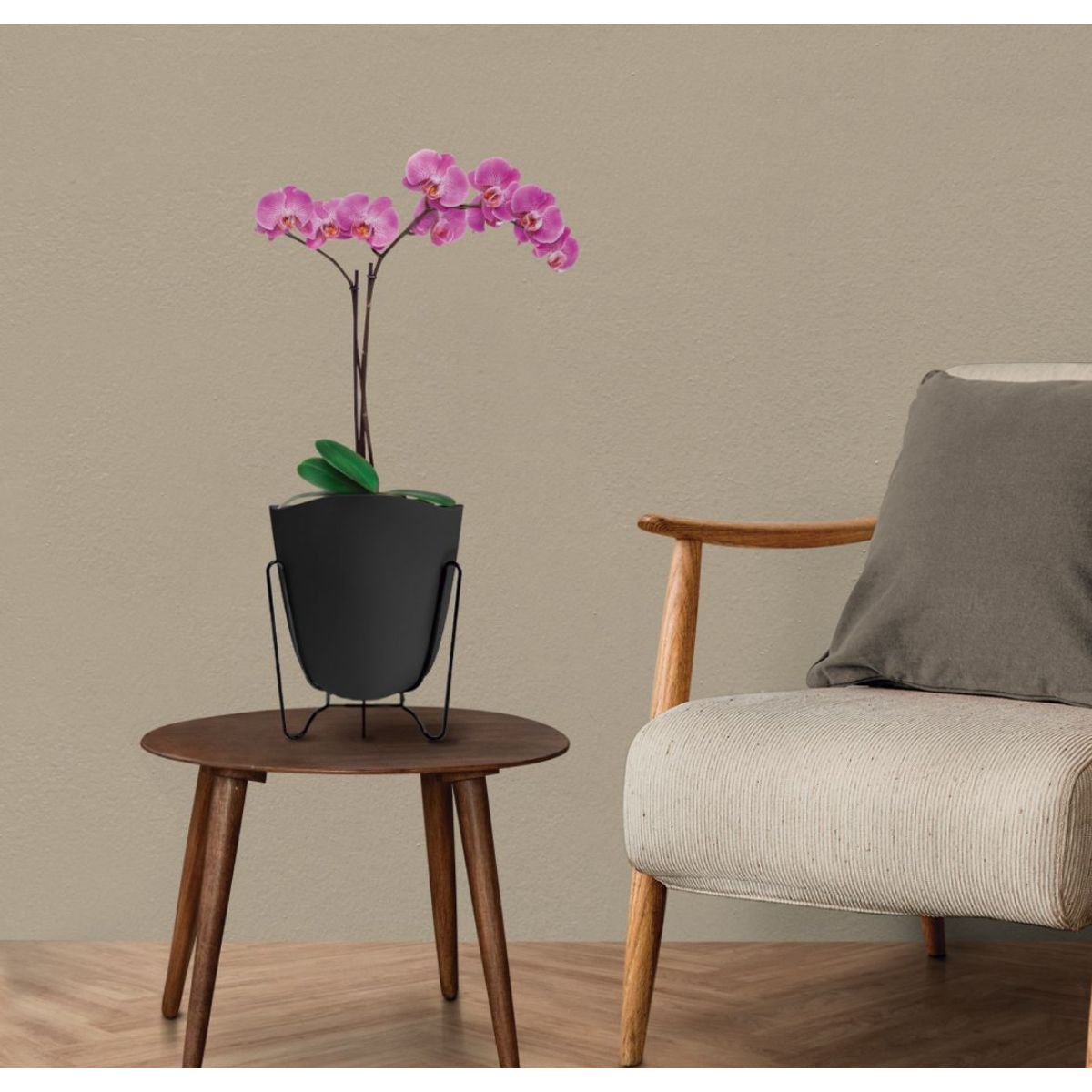 FLORIDIS - MACETERO NEGRO MODELO TRYAS SOPORTE METAL 18CM ALTO