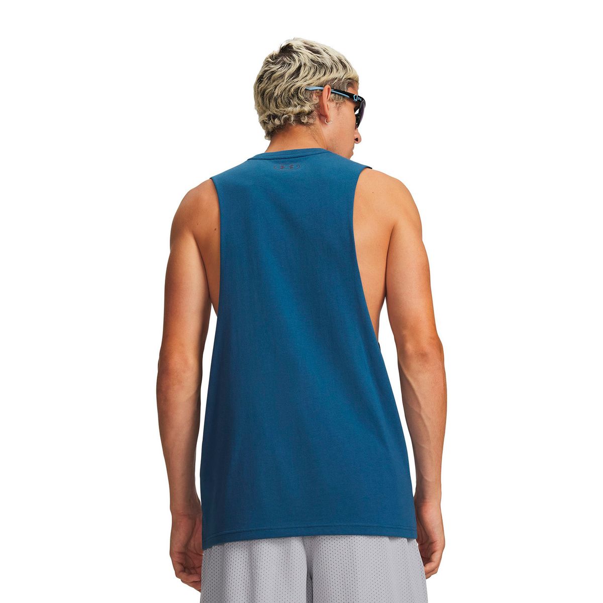 UNDER ARMOUR - Polera S/M UA Left Chest Cut-Off Azul Hombre UNDER ARMOUR