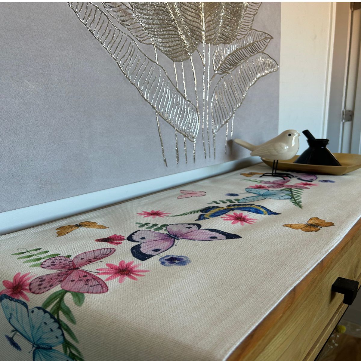 ALMA & DECO - Camino de Mesa Estampado Acuarela Mariposas Lino
