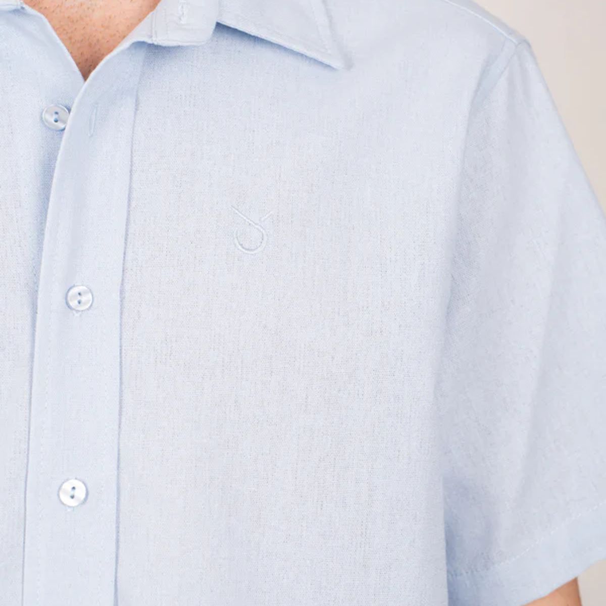 LINNE - Camisa Capri Hombre Lino Rayón Celeste Tailored Fit