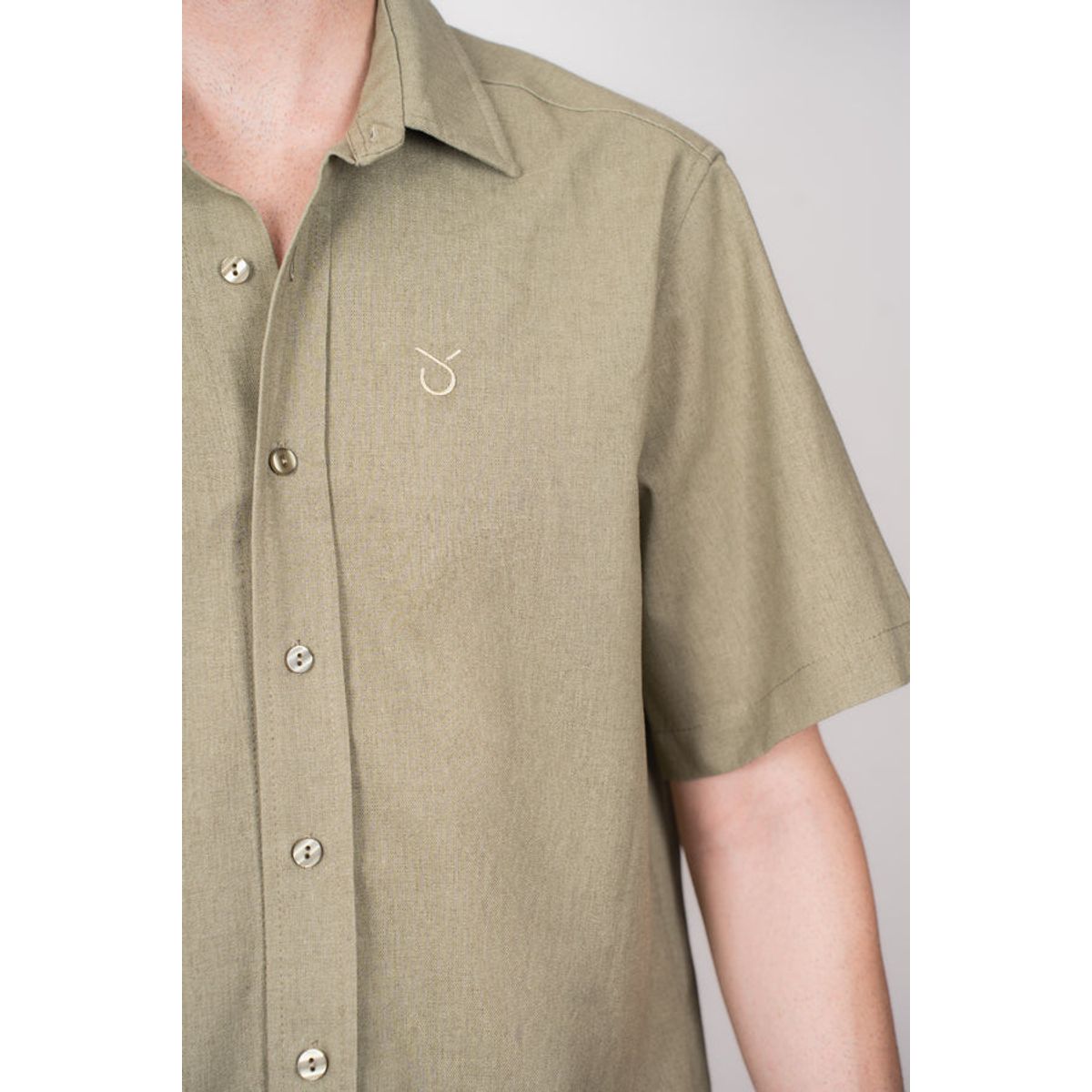 LINNE - Camisa Santorini Hombre Lino Rayón Verde Oliva Tailored Fit
