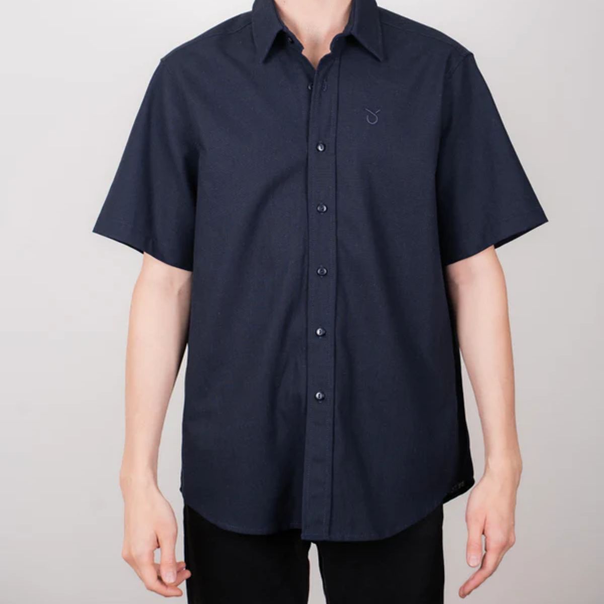 LINNE - Camisa Mykonos Hombre Lino Rayón Azul Marino Tailored Fit
