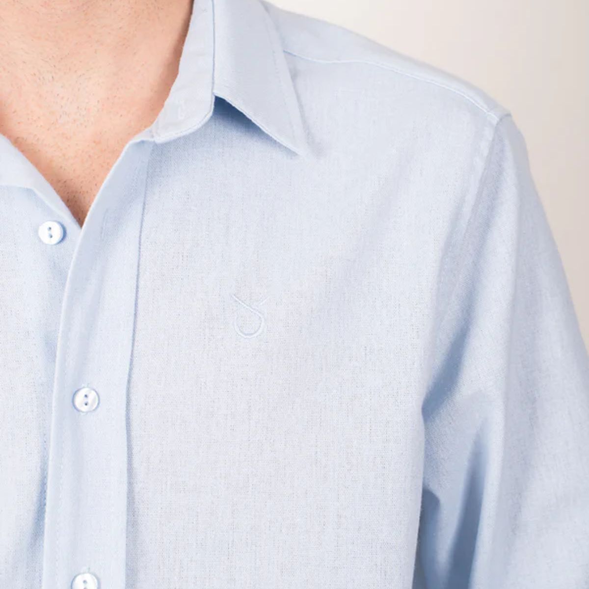 LINNE - Camisa Milán Hombre Lino Rayón Celeste Tailored Fit