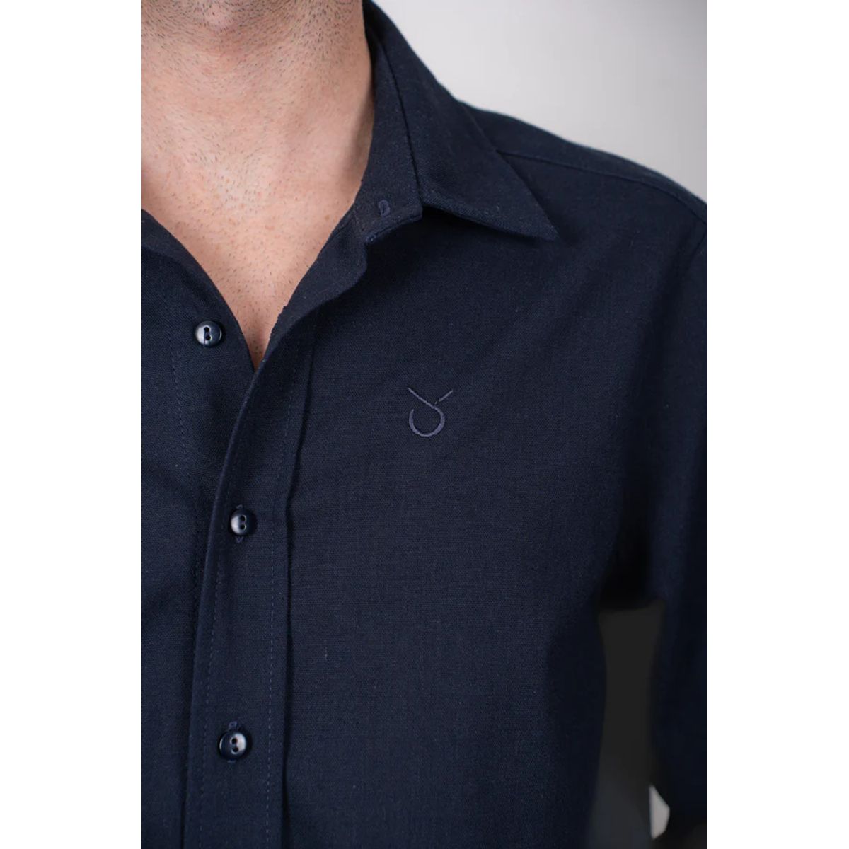 LINNE - Camisa Brucelas Hombre Lino Rayón Azul Marino Tailored Fit