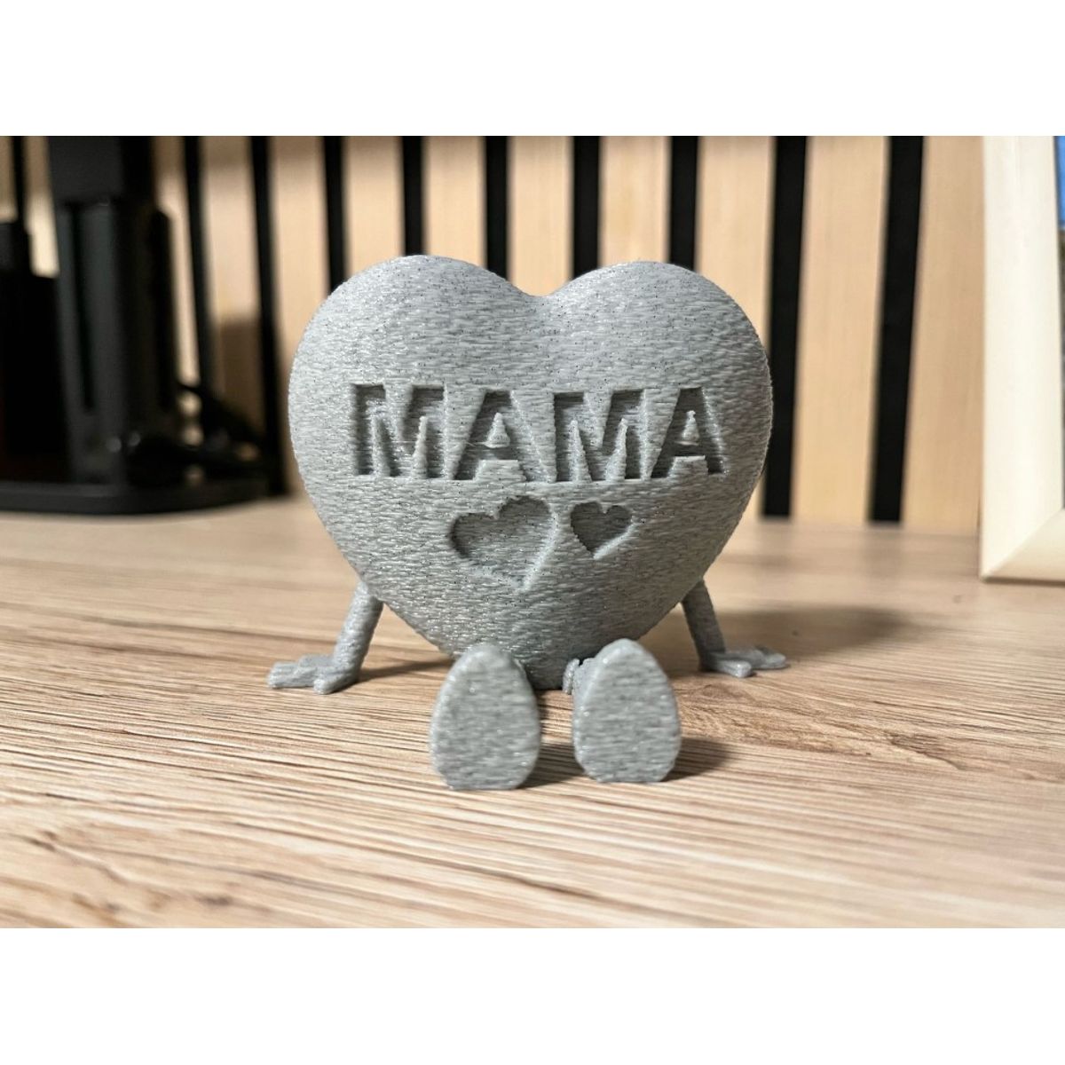 GENERICO - Figura Decorativa Pierna articulada con forma de corazón - Mamá