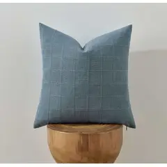 DEKOHOME - COJIN CON TEXTURA AZULINO