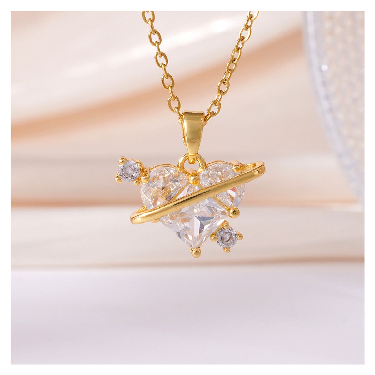 ZG JOYAS - Collar Colgante Corazón Amor En Órbita Galvanizado En Oro
