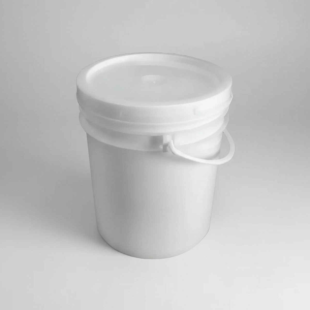 GENERICO - Balde 5 Litros Con Tapa Con Manilla Resistente
