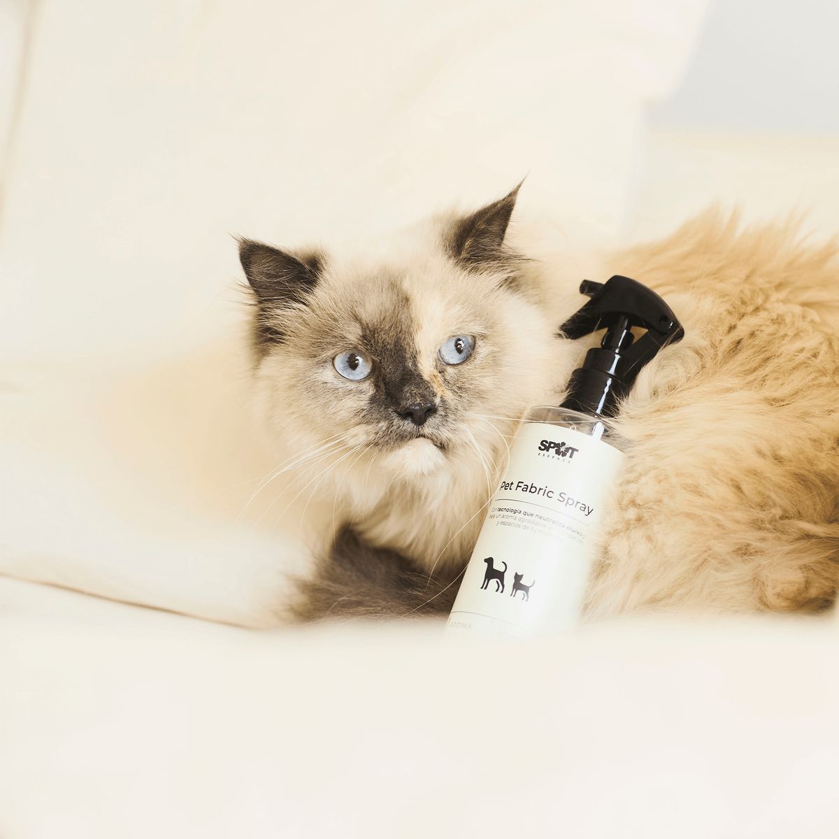 SPOT ESSENCE - Pet Fabric Spray Apple Garden 250ml Spot Essence