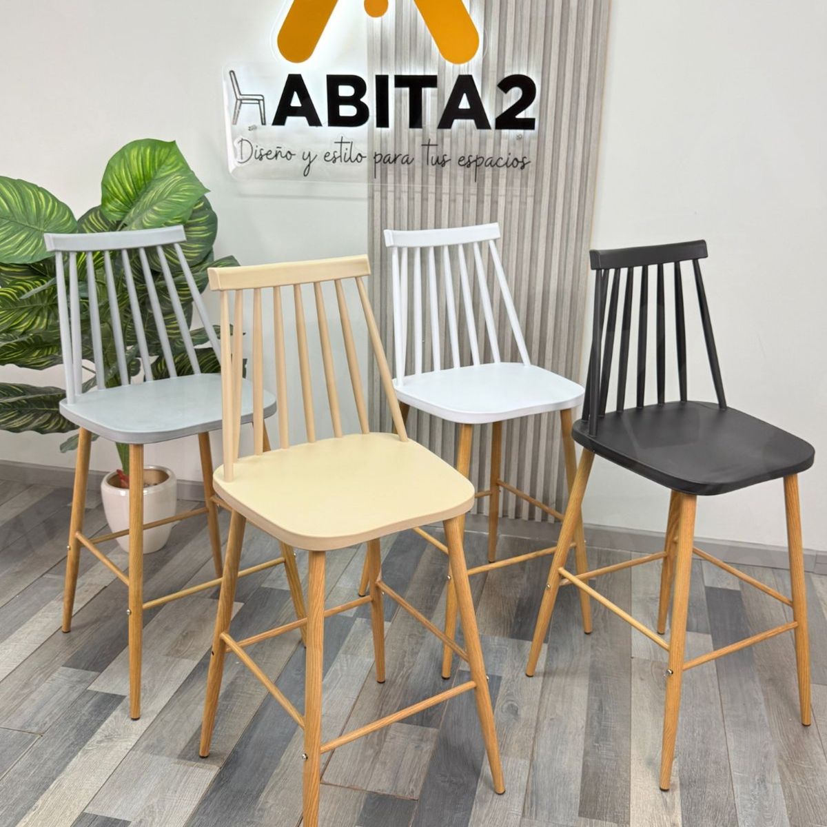 HABITA2 CHILE - Pack 4 Taburetes de Bar 65 cm Royal Estilo Nórdico